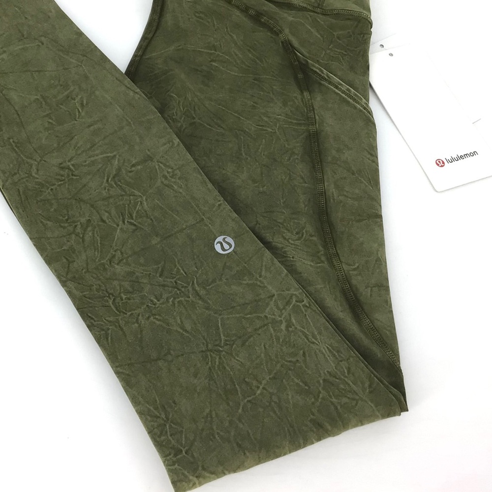 NWT Lululemon Fast and Free High Rise Tight - Picture 6 of 6